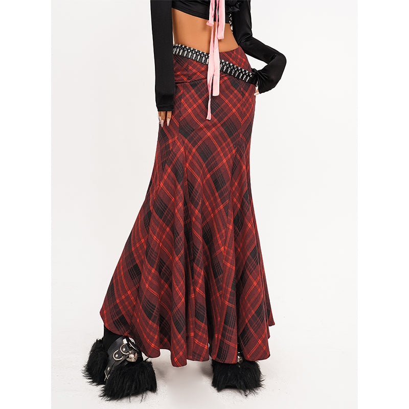 American retro atmosphere, red checkered A-line half length skirt, autumn and winter high waist slimming fish tail hem